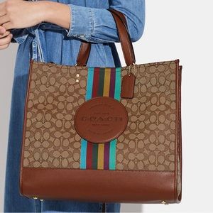 NWT Coach Dempsey Tote 40 In Signature